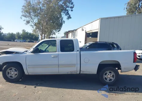 2004 Chevrolet Silverado 1500 Ls from USA, damaged, VIN 1GCEC19V84E400401